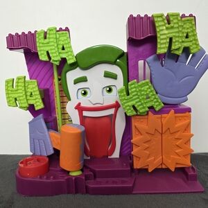 Fisher-Price Imaginext DC Super Friends The Joker's Fun House playset 2009